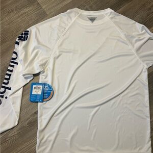 Columbia Classic White Performance Shirt NWT